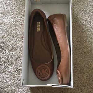 Michael Kors flats